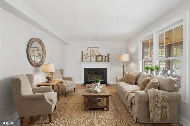 Foto del edificio - 5736 8th Rd N