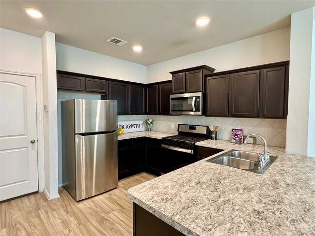 Foto del edificio - 12715 Beatrice Terrace Dr