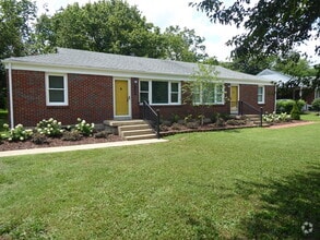Building Photo - 209 N Bigby Dr