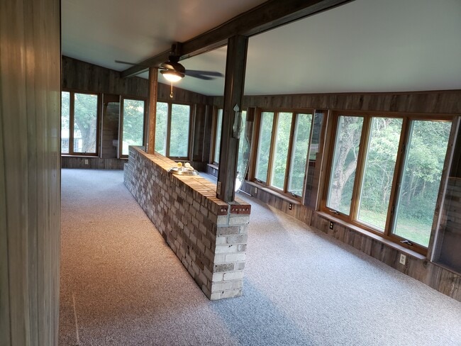 Building Photo - 6317 Pine Rd