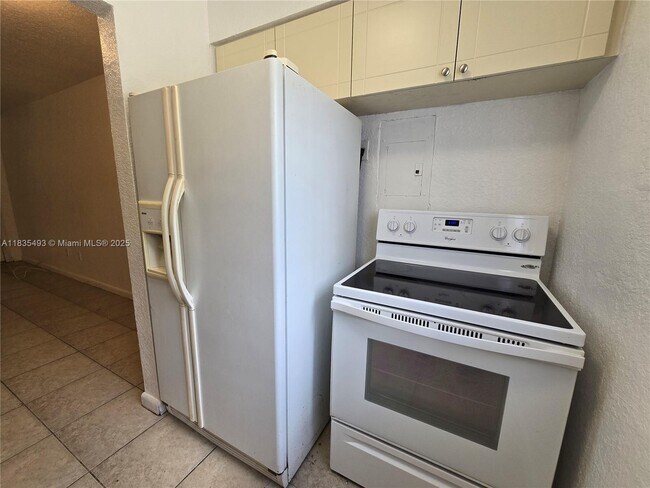 Foto del edificio - 2330 NW 11th St