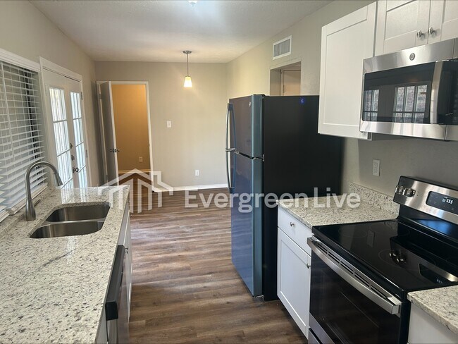 Foto del edificio - 9546 Sophora Dr