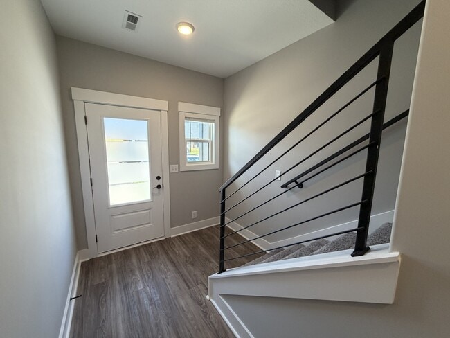 Building Photo - 504 Jonathan Wade Cir