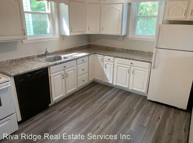 Building Photo - 4 br, 1 bath House - 633 6th Avenue
