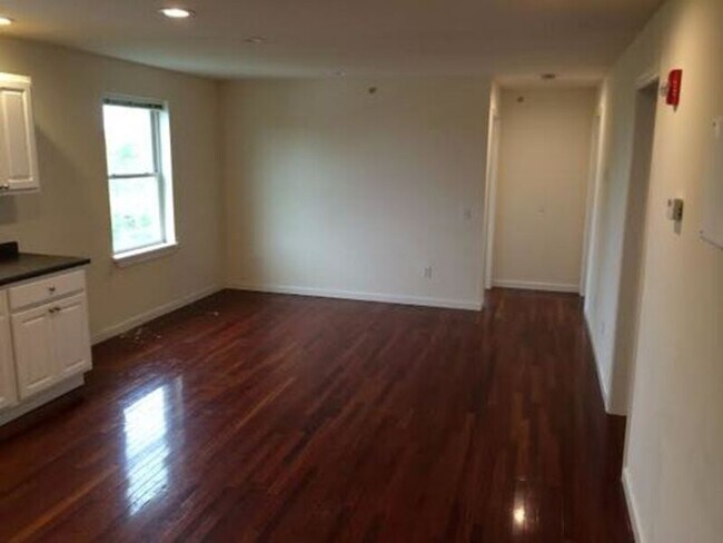Foto del edificio - 323-325 College Street, Unit 8