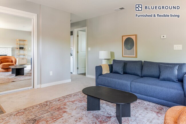 Foto del edificio - 747 Layne Ct