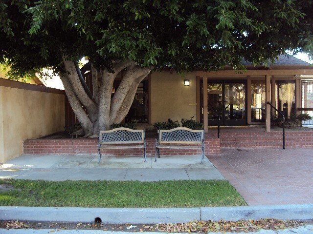 Foto del edificio - 16748 Cedarwood Cir
