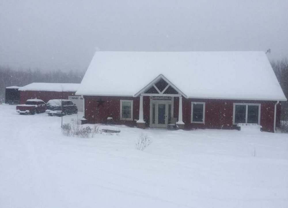 Foto del edificio - 8497 Laurel Rd