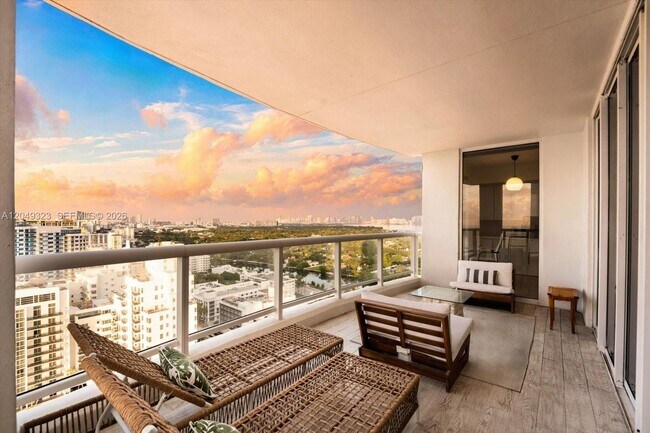 Foto del edificio - 4201 Collins Ave