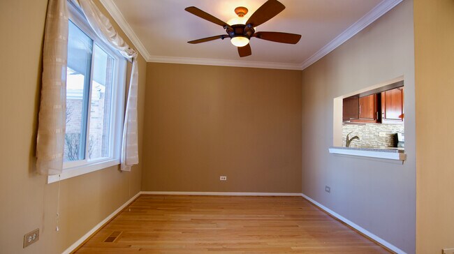 Foto del edificio - 253 W Golfview Terrace