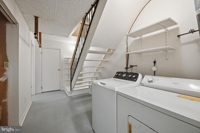 Foto del edificio - 2242 Cartwright Pl