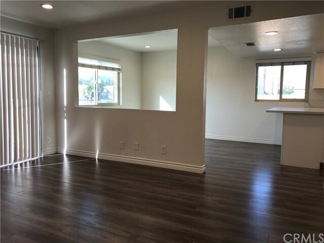 Building Photo - 1436 257th St
