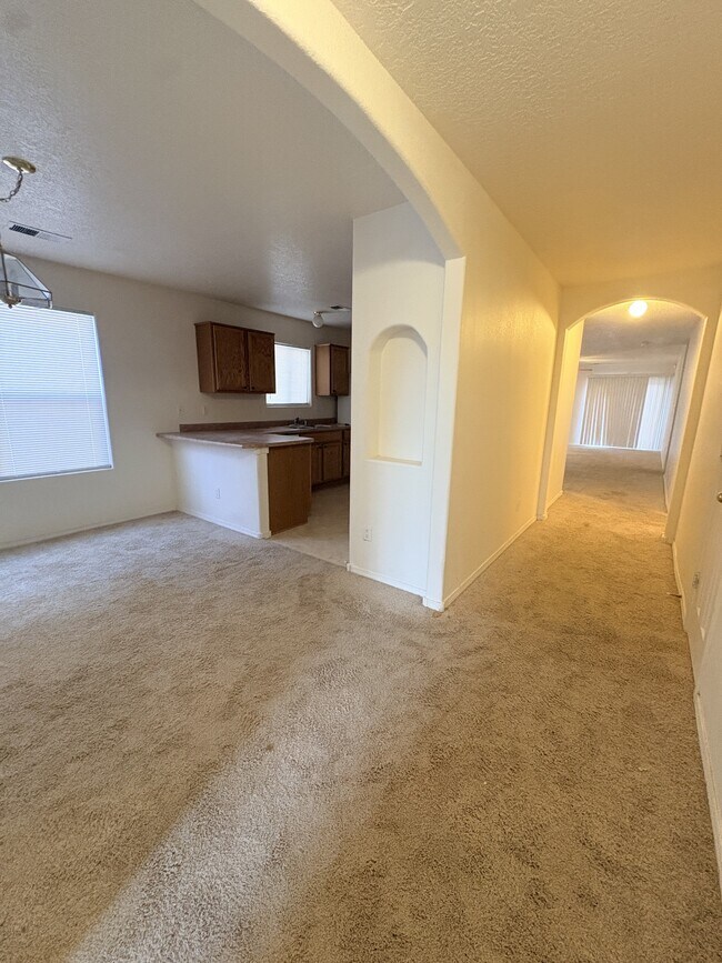 Foto del edificio - 1848 Gallinas Rd