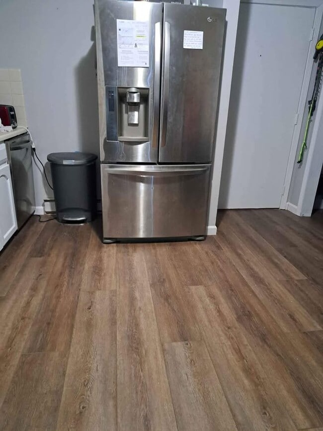 kitchen view - 189N Capitol Hill Dr