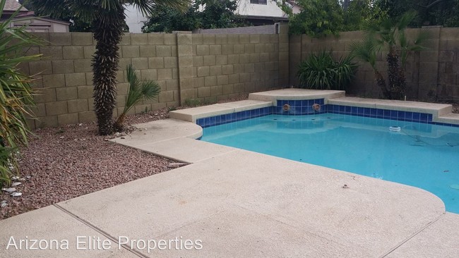 Foto del edificio - 3 br, 2.5 bath House - 5062 E Decatur St