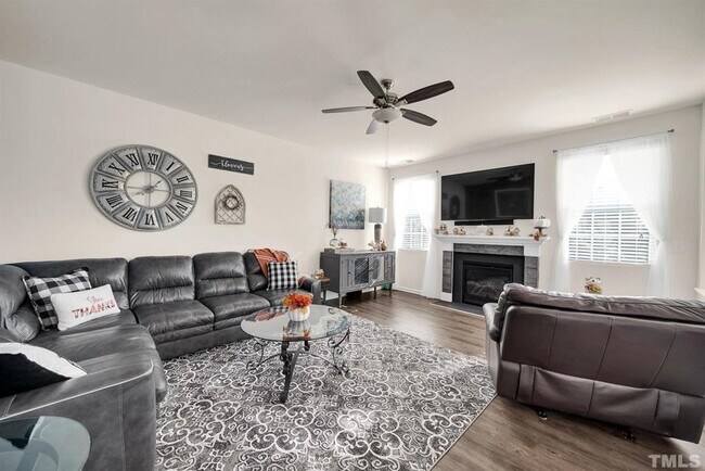 Foto del edificio - 2004 Birdhouse Ln