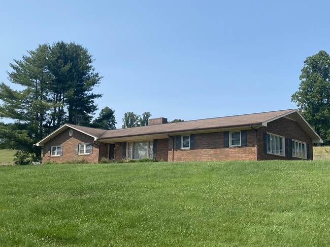 Building Photo - 427 J E Gentry Rd