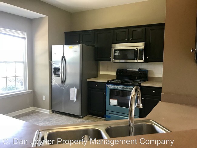 Building Photo - 3 br, 2.5 bath House - 731 Rock Hill Ct.