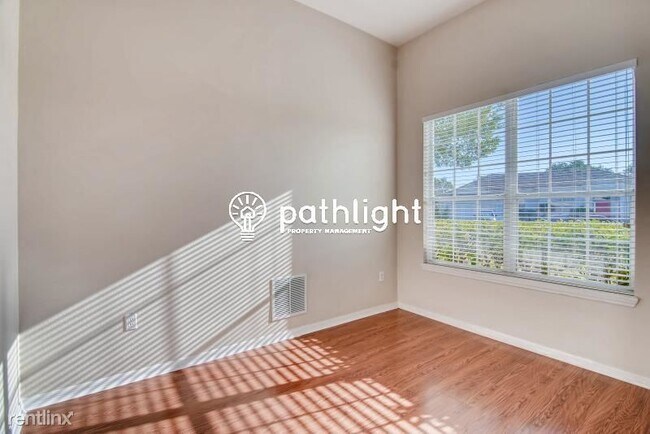 Foto del edificio - 3 br, 2 bath House - 3108 Regal Darner Dr ...