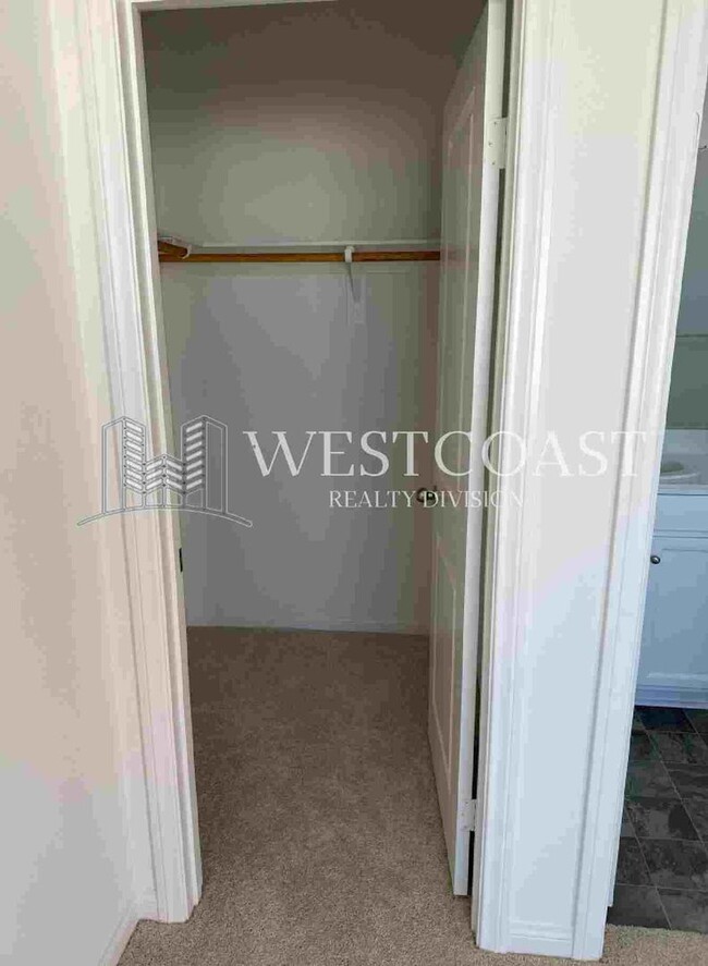 Building Photo - 25134 Sand Wedge Dr