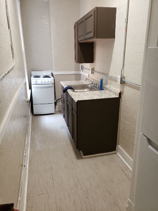 Foto del edificio - 15000 Euclid Ave