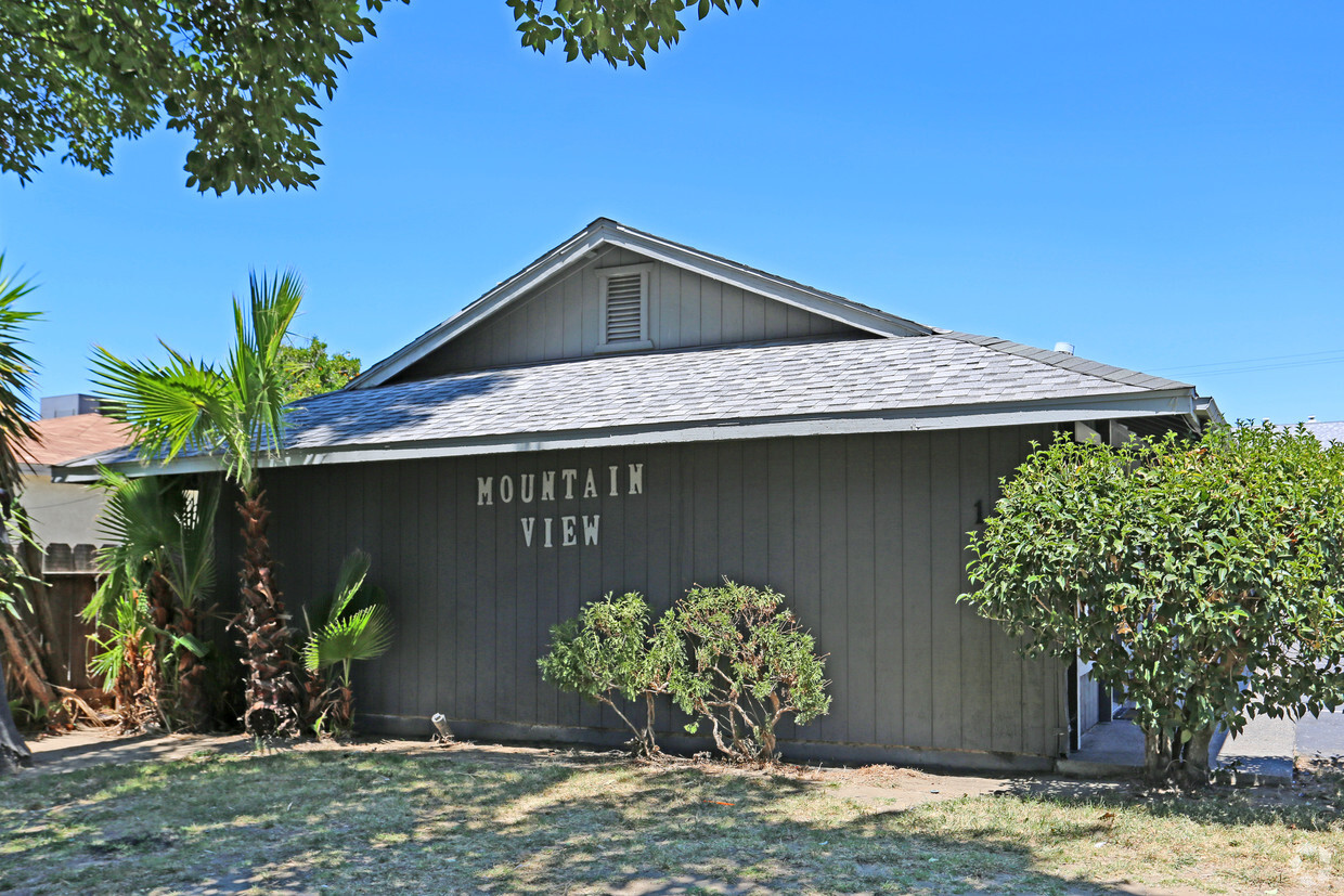 Building Photo - Mountain View Apartments