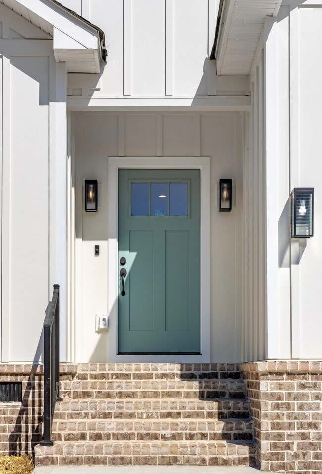 Building Photo - 7155 Sawyer Rd