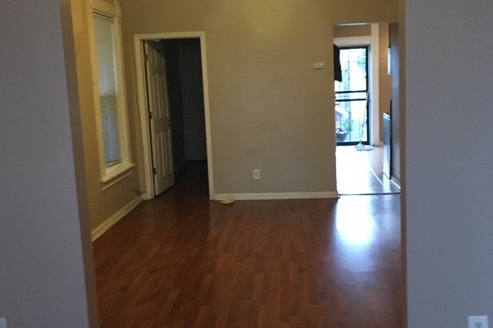 Dining room - 7134 S University Ave