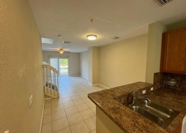 Foto del edificio - 1710 NE 6th St