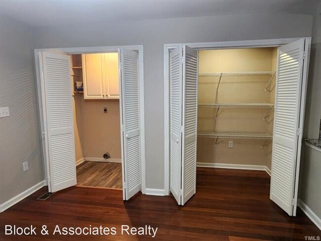 Building Photo - 3 br, 2 bath House - 1119 Saxony Drive