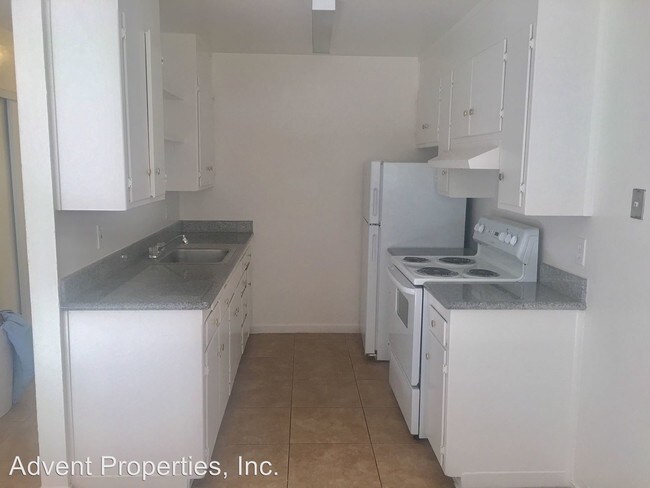 Building Photo - 2124 90th Ave