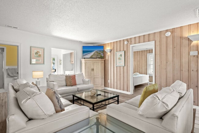 Foto del edificio - 4308 S Ocean Blvd