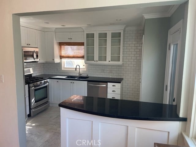 Building Photo - 4824 E Broadway