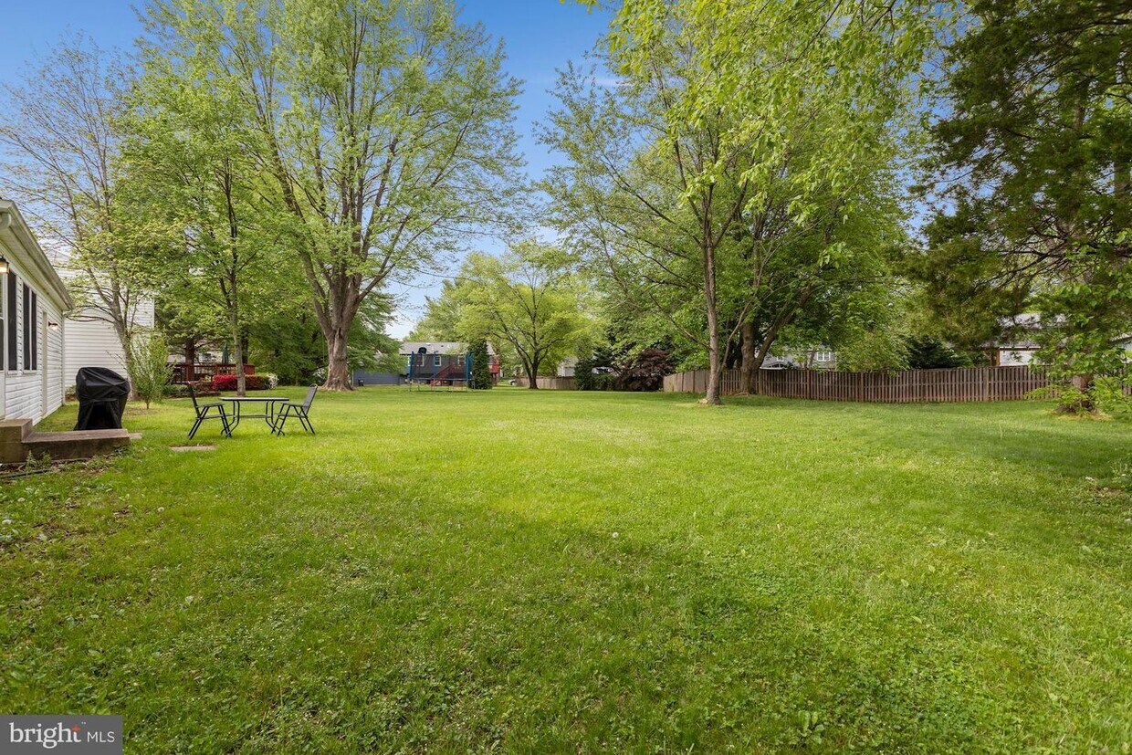 Primary Photo - 12657 Magna Carta Rd
