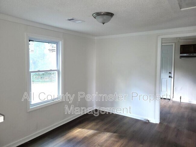 Foto del edificio - 3716 Piedmont Dr