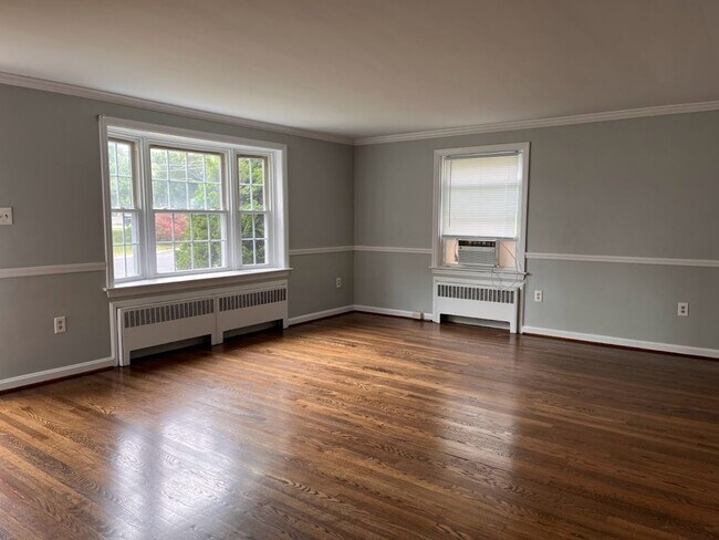 Foto del edificio - 5997 Reeves Rd