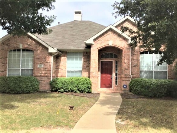 Foto principal - 989 Dogwood Ln