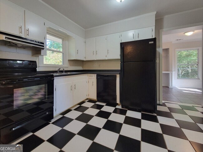 Foto del edificio - 432 Lakeview Dr SW
