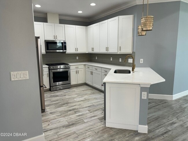 Building Photo - 432 Good Life Wy