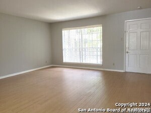 Building Photo - 8401 N New Braunfels Ave