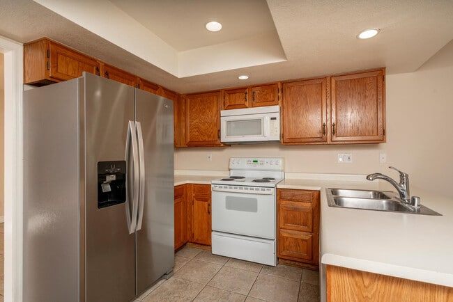 Foto del edificio - 1656 N Sierra Vista Dr