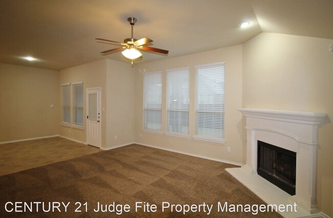 Building Photo - 3 br, 2 bath House - 1221 Daventry Drive