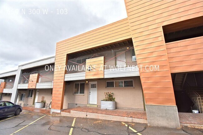 Foto del edificio - 650 N 300 W