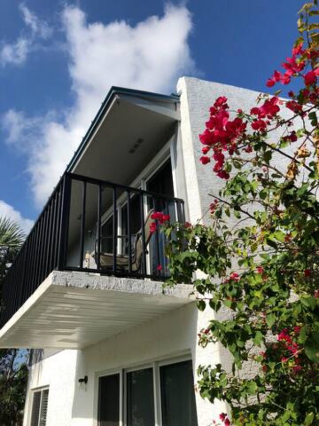 1180 Carlton Ct Unit D, Fort Pierce, FL 34949 Condo for Rent in Fort Pierce, FL