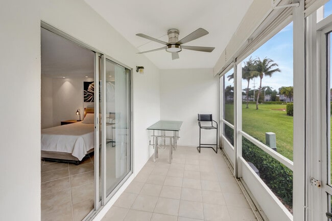 Foto del edificio - 1072 Yarmouth E