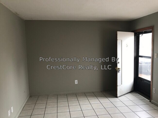 Foto del edificio - 4455 MACON Rd