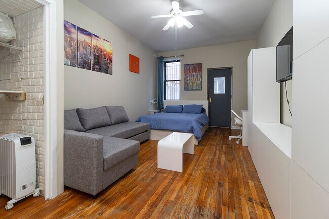 Foto del edificio - 1569 1st Ave