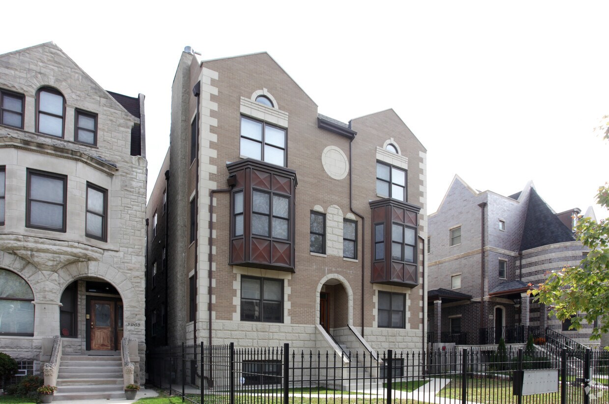 Building Photo - 3971 S Ellis Ave