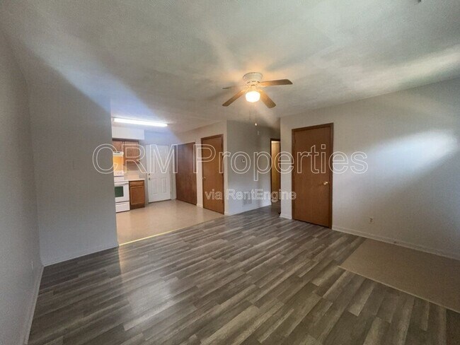 Foto del edificio - 1912 N Apperson Way