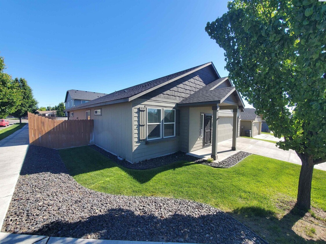 Foto principal - For rent West Kennewick